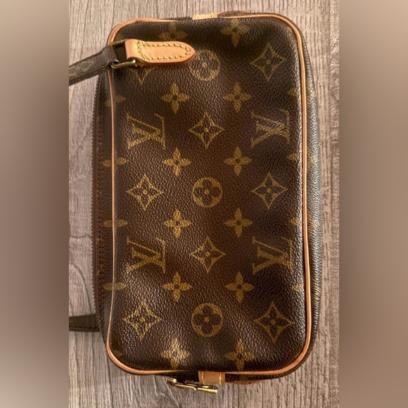 ❌SOLD❌ Authentic Vintage Louis Vuitton Monogram Marly Bandouliere Shoulder Bag - Picture 9 of 16